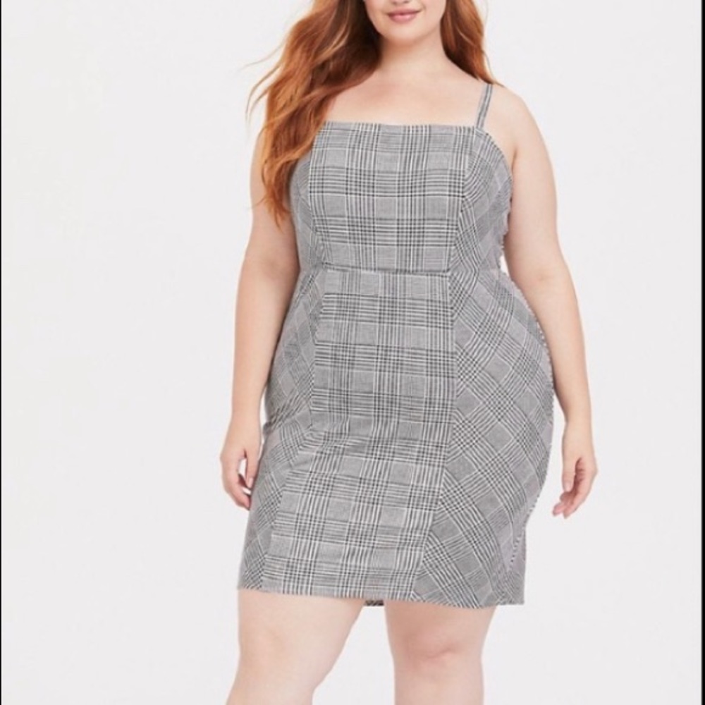 Black and gray plaid pencil dress